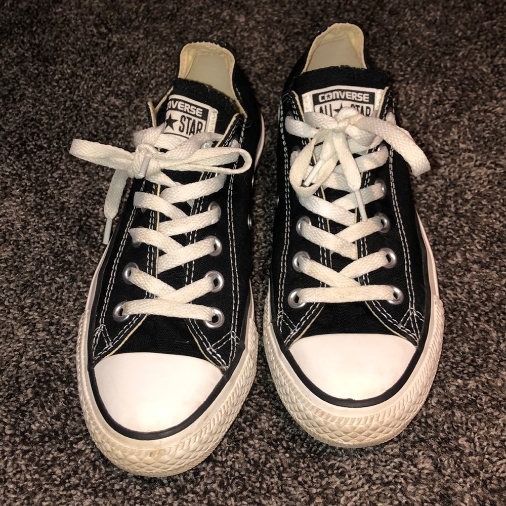 Black converse size 7 women’s